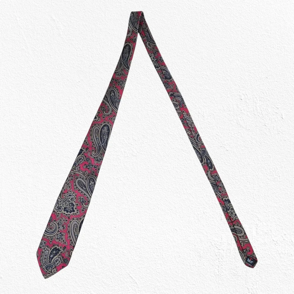 Vintage 80s Red Paisley Damask Silk Tie Hand Sewn USA Made Italy Fabric